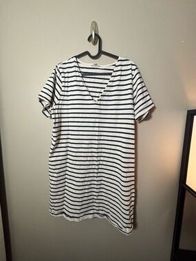 Madewell Vacances Navy and Cream Striped Shift Dress